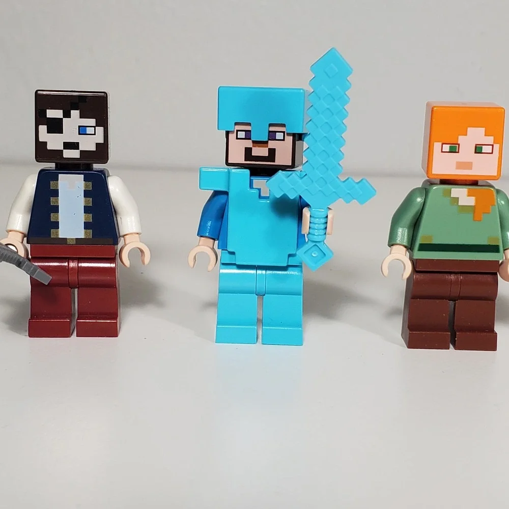 Lego Minecraft Minifigures Lot 5 Figures Armor Steve Alex Pirate Hoodie